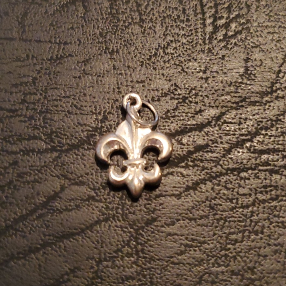 Fleur De Lis charm